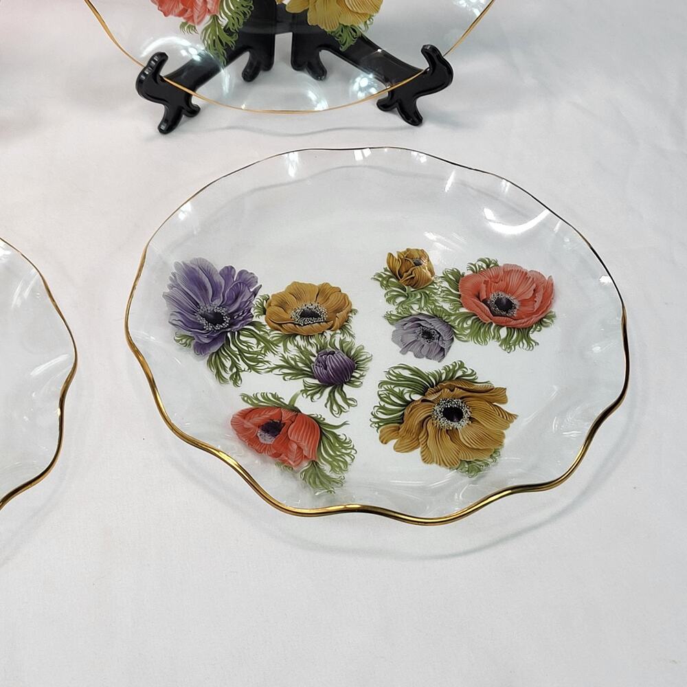 Chance Glass Anemone Floral 8" Luncheon Plates Set of 4 Scallop Edge Gold Rim - Picture 5 of 16